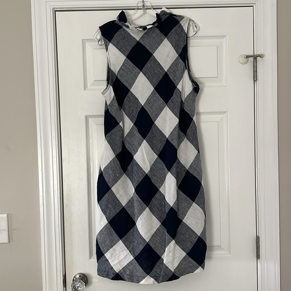 Crown and Ivy navy and white buffalo plaid ruffle neck linen dress - Picture 4 of 5